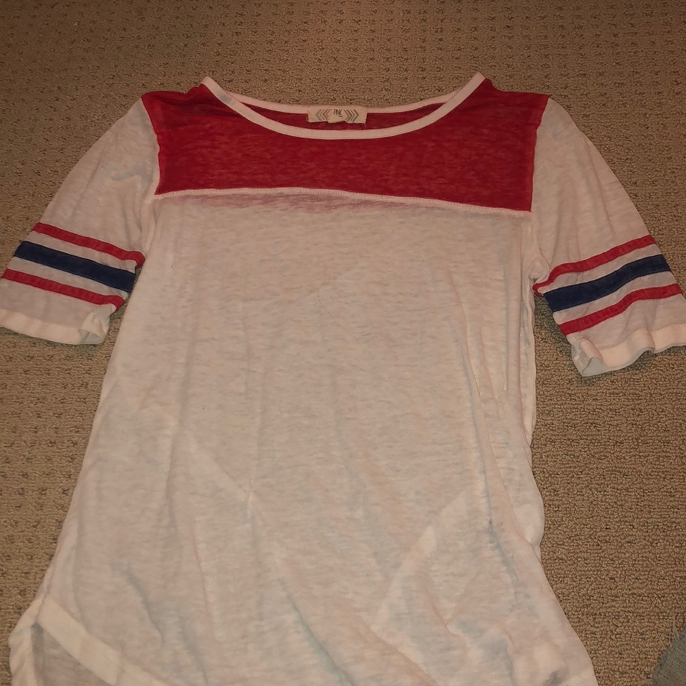 cute tee!!